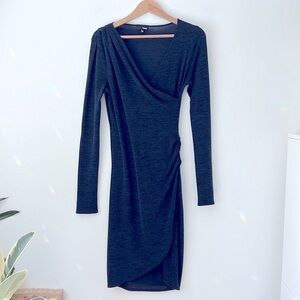 Wilfred free dress, v-neck dress, long sleeve dress, comfy fall dress, stretchy